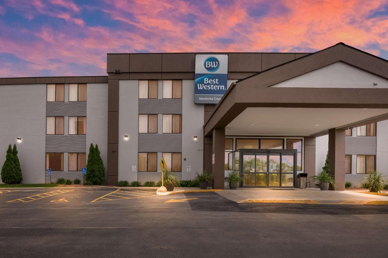 เบสท์ เวสเทิร์น วัลเคชา แกรนด์ Hotel Pewaukee ภายนอก รูปภาพ