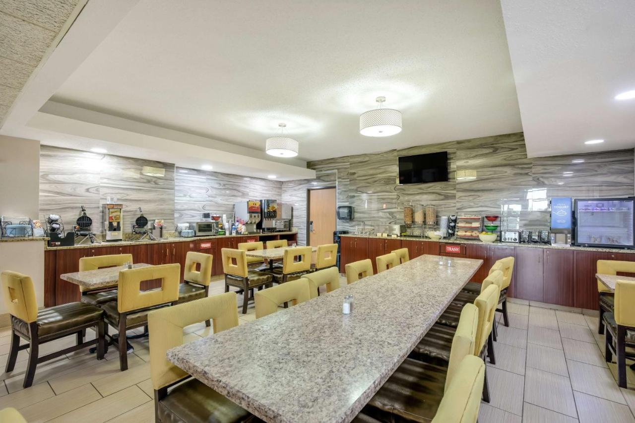 เบสท์ เวสเทิร์น วัลเคชา แกรนด์ Hotel Pewaukee ภายนอก รูปภาพ