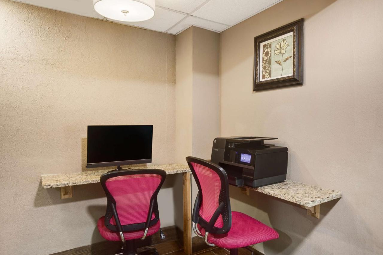 เบสท์ เวสเทิร์น วัลเคชา แกรนด์ Hotel Pewaukee ภายนอก รูปภาพ