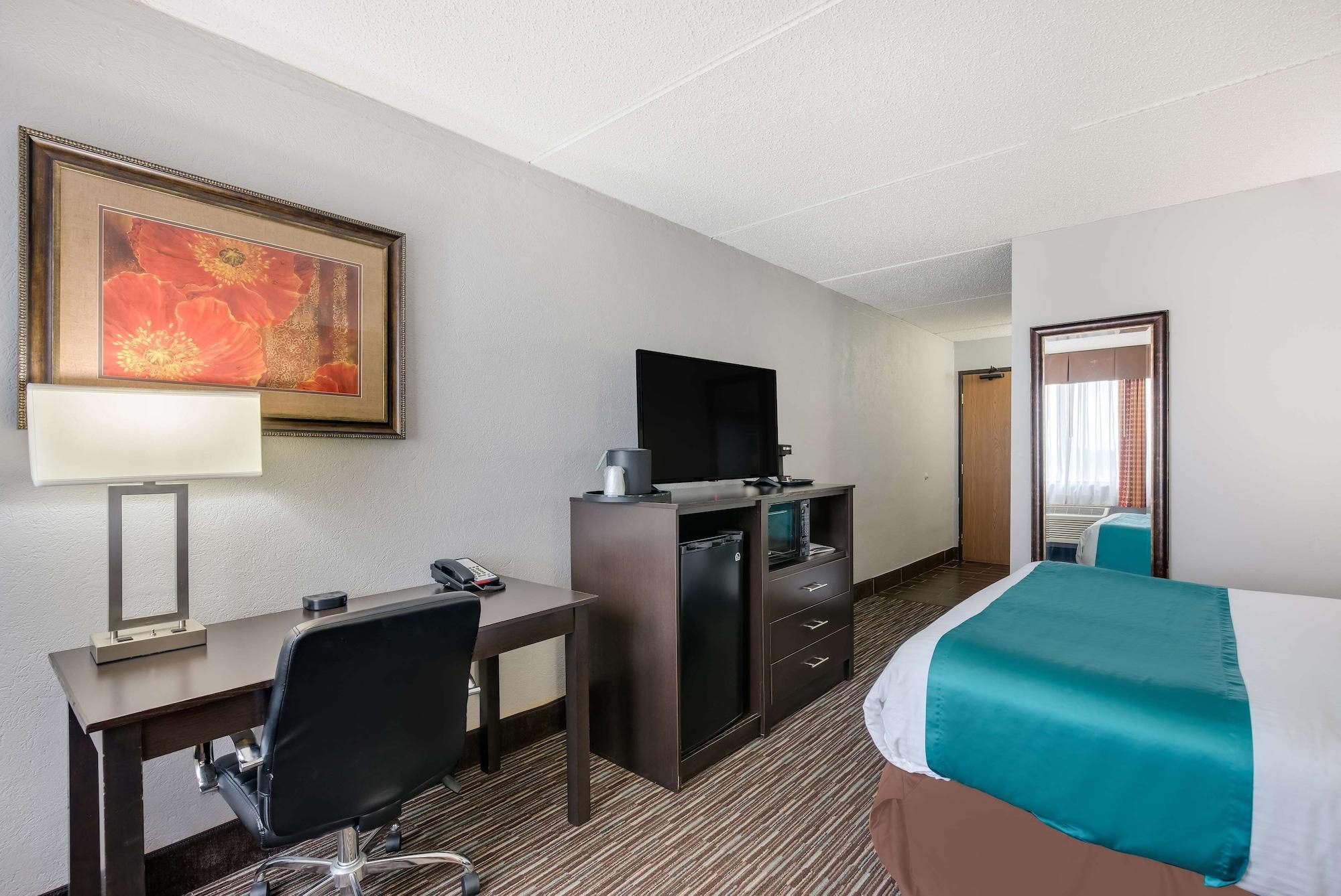 เบสท์ เวสเทิร์น วัลเคชา แกรนด์ Hotel Pewaukee ภายนอก รูปภาพ